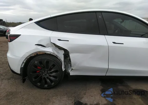 2022 Tesla Model Y Performance Dual Motor All-Wheel Drive from USA, damaged, VIN 7SAYGDEF0NF373523